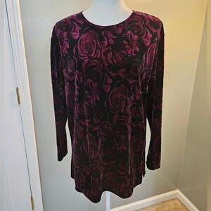 Impressions Women's Size Small S Purple and Black Rose Velvet Shirt